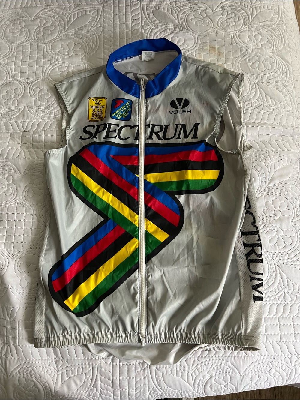 Voler Spectrum Men’s Silver Cycling Vest with Multicolor Stripe